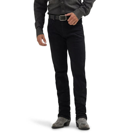 Men's Wrangler Retro Slim Straight Jean in Blackwell