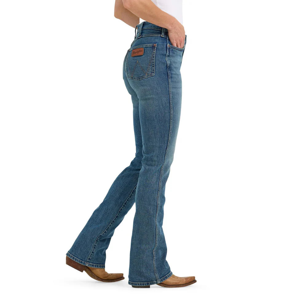 PANTALÓN VAQUERO WRANGLER® ULTIMATE RIDING Q-BABY EN AVERY