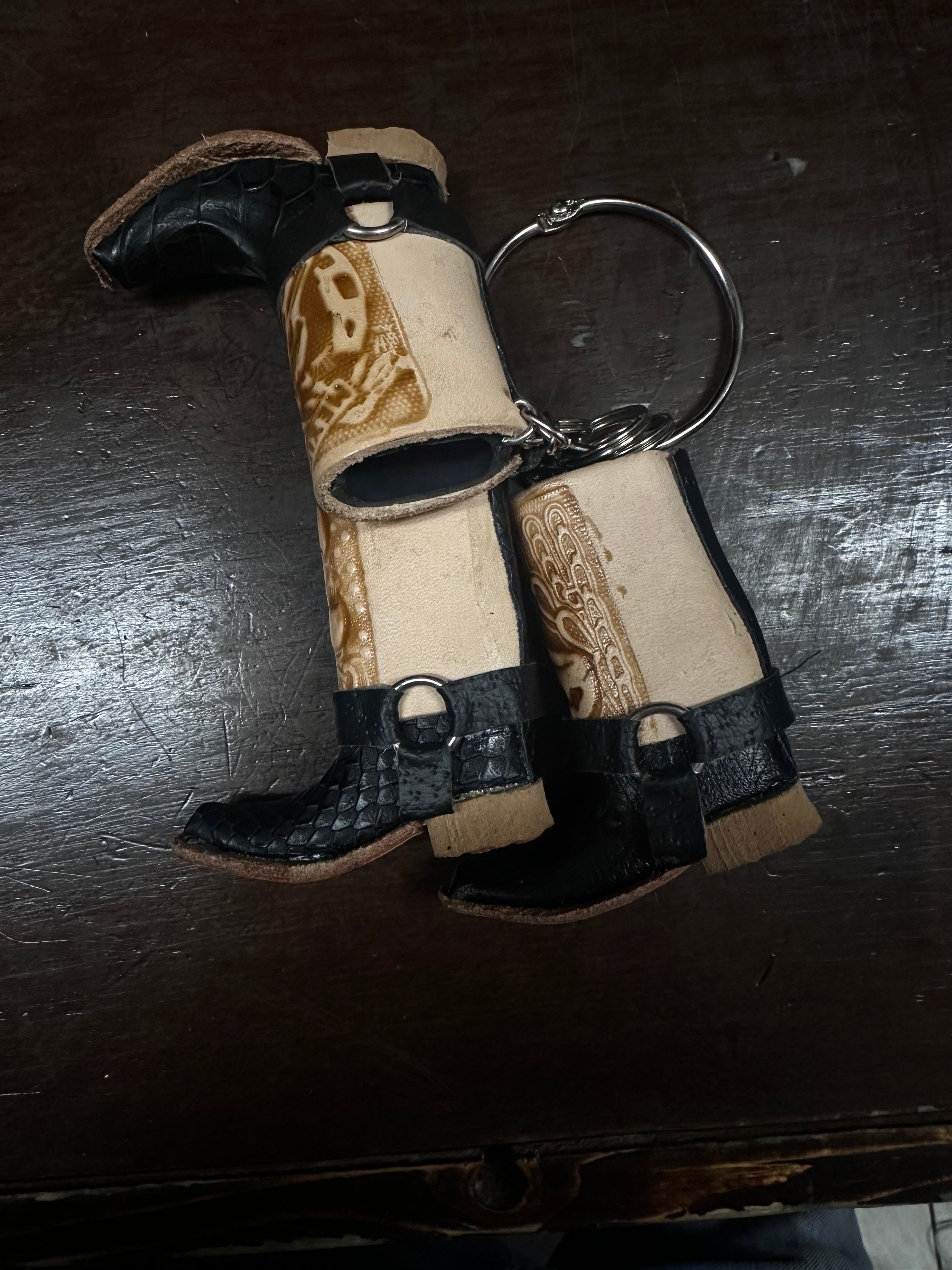 Boot Keychain
