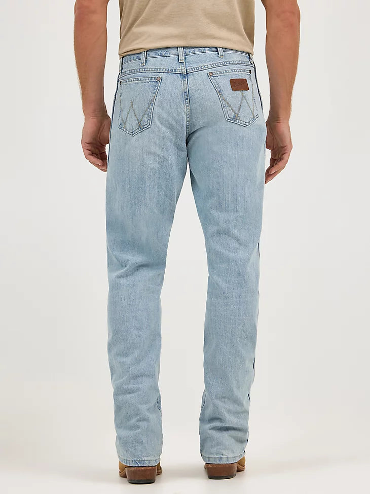 Men's Wrangler Retro® Relaxed Fit Bootcut Jean