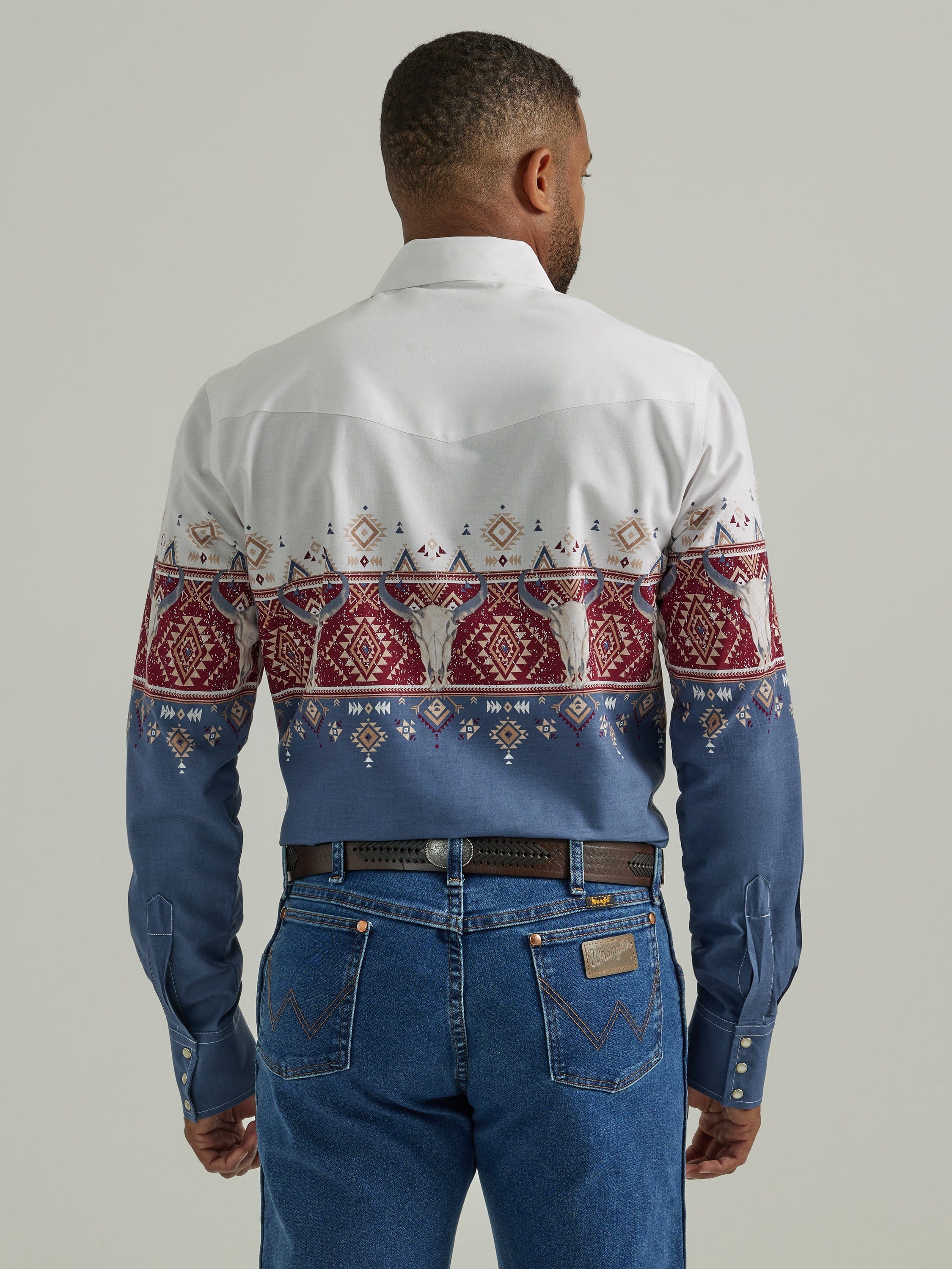 WRANGLER CHECOTAH MULTI SKULL CON RAYAS AZTECAS PARA HOMBRE