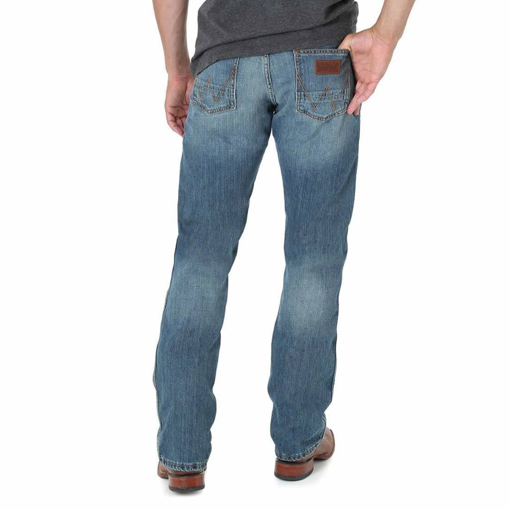 Men's Wrangler Retro® Slim Fit Straight Leg Jean